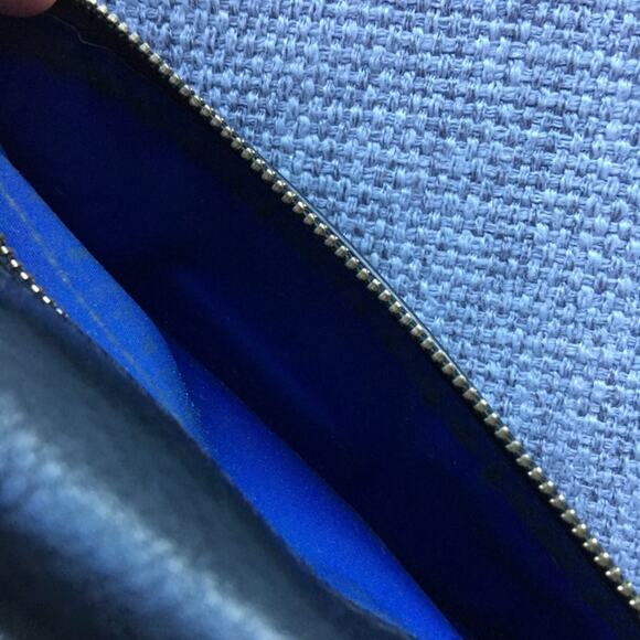 Cole Haan Black Envelope Wallet Full Bill Size - Picture 5 of 5